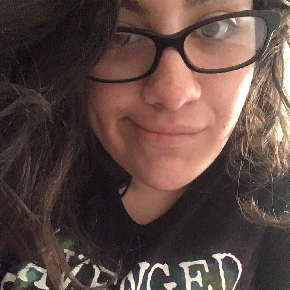 Meet your Posher, Laurel